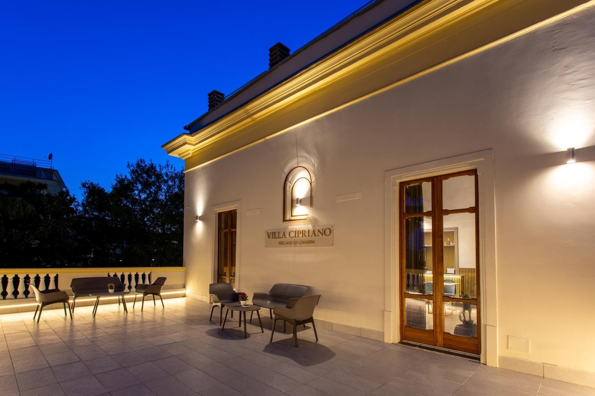 Villa Cipriano - Relais Di Charm Nápoles Exterior foto