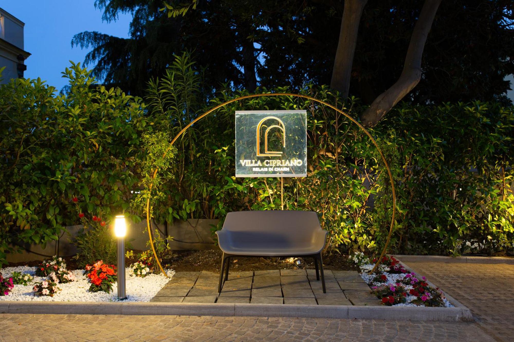 Villa Cipriano - Relais Di Charm Nápoles Exterior foto